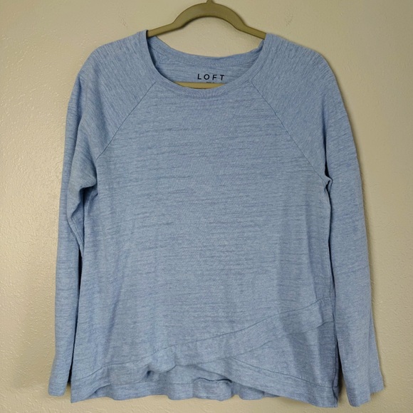 LOFT Tops - Loft blue asymmetrical hem sweatshirt top M